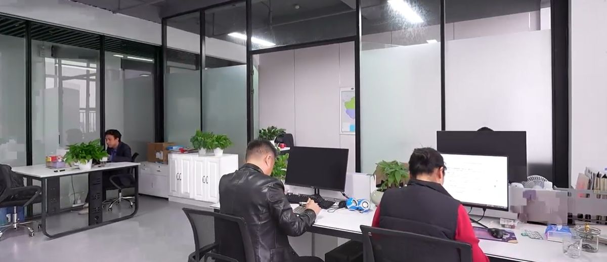 LiYunTong team collaboration in Zhuhai office