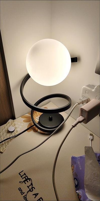 Modern Table Lamp sourced from Chinese manufacturer