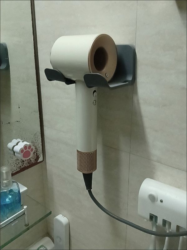 Wall-mounted Hair Dryer sourced from Chinese manufacturer